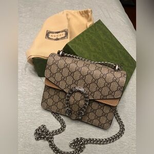 *Faux* Gucci purse. Excellent quality